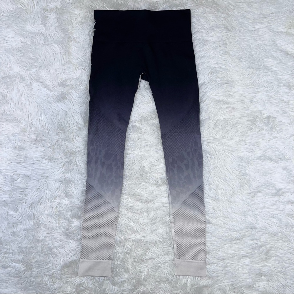 MONO B Black Gray White Ombré Leopard Mesh Leggings Small APH2595B